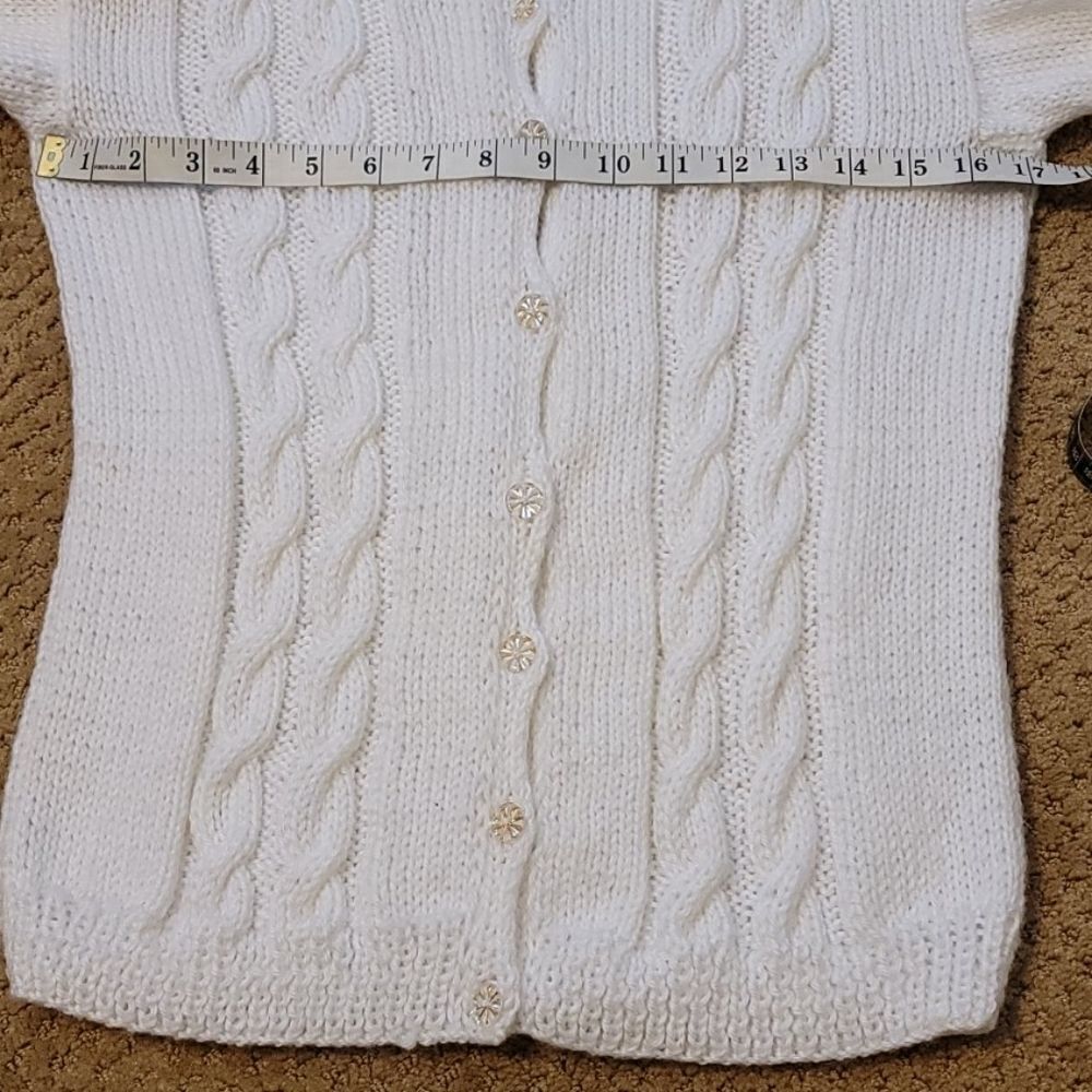 Hand knitted cardigan. - Picture 7 of 10